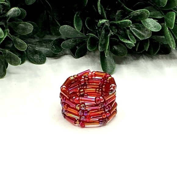 Iridescent Red Seed Bead Spiral Wire Wrap Ring size 6- 7 - Picture 1 of 6